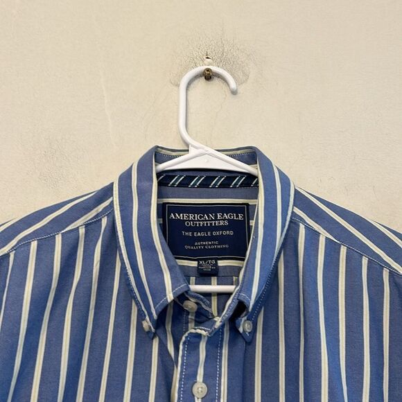 American Eagle Outfitters blue white striped button down shirt Size XL EUC - Picture 3 of 10